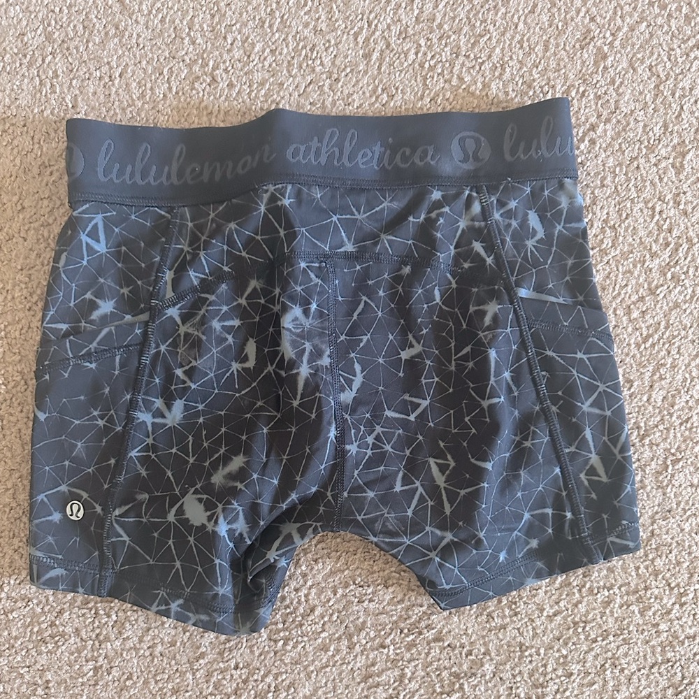 lululemon What The Sport Short Full-On Luxtreme 4 Star Crushed Coal Black